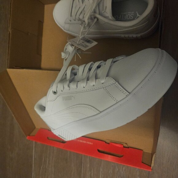 NIB Puma Smash v3 Platform Sneaker, Size 7 - Picture 2 of 4